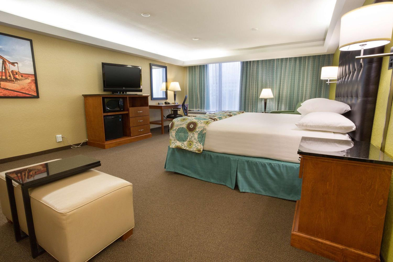 Bedroom 3, Drury Inn & Suites Houston Galleria, Houston