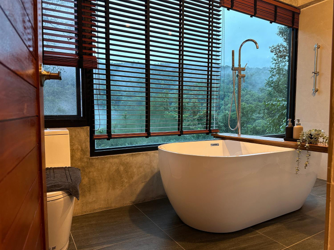 Bathroom 3, Hi Land Forest View, Chiang Dao