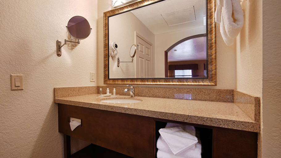 Bathroom 4, Best Western San Dimas Hotel & Suites, Los Angeles