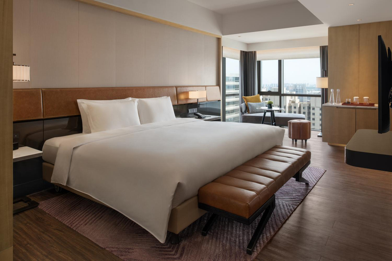 Bedroom 3, New World Langfang Hotel, Langfang