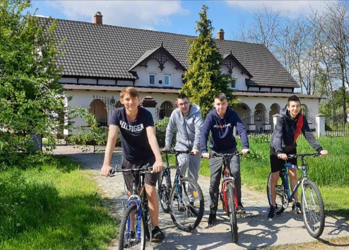 Others 4, Tolgyeserdo Birtok Kaba Szallas es rendezveny, Püspökladány