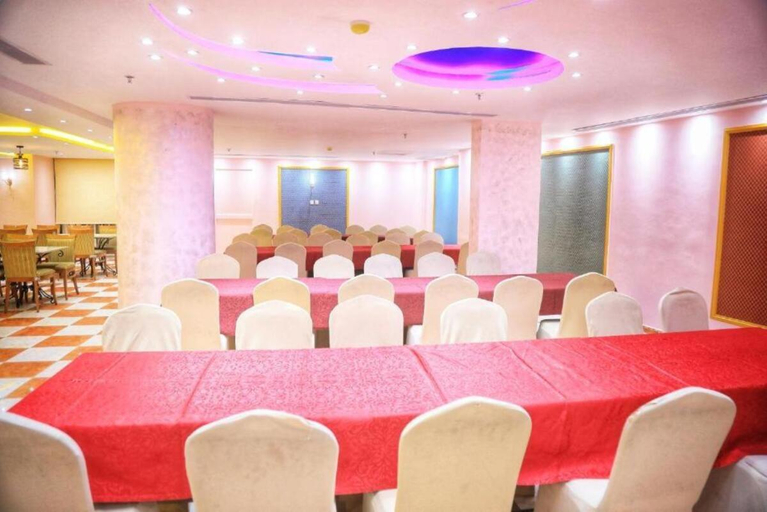 Food & Drinks 3, Manaret Al Misk , Makkah