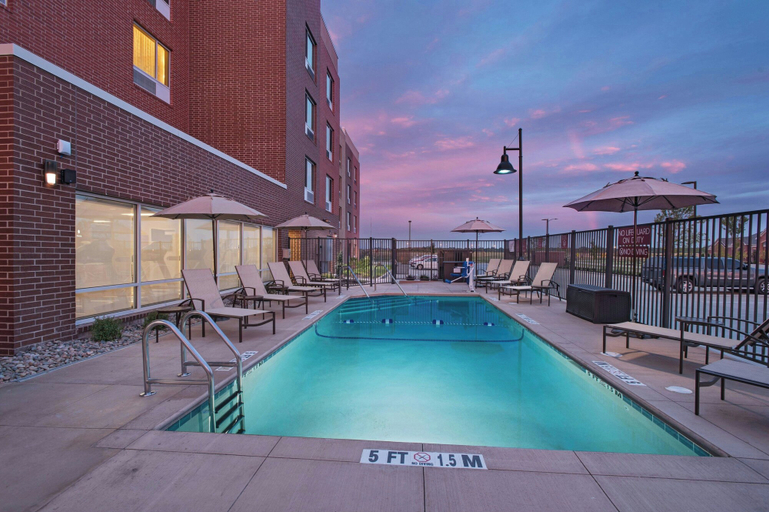Sport & Beauty, TownePlace Suites by Marriott Columbia, Boone