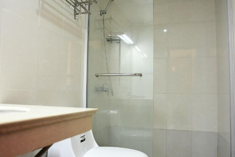 Bathroom 3, Gao Feng Hotel, Shanghai