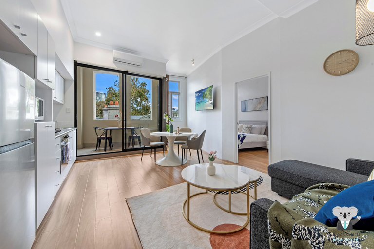 Others 2, Kozyguru | Chippendale | Kozy Clean 1Bed Apt, Sydney