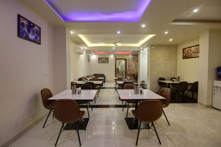 Food & Drinks, Hotel The RTS Plaza, Delhi