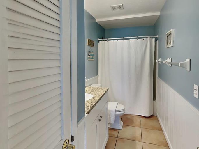 Bathroom 3, White Heron Beach House by Distinctive Beach Rentals, Saint Johns
