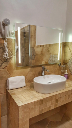 Bathroom 4, Windmill Studios, Municipiul Bucuresti