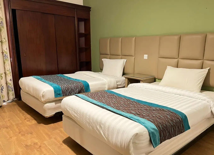 Bedroom 4, Alfursan Almotahida Serviced Apartments Alsalama Dist, Jeddah