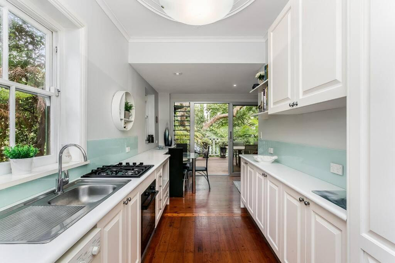 Others 3, Beautiful Unit in Neutral Bay - Holdsworth St, Sydney