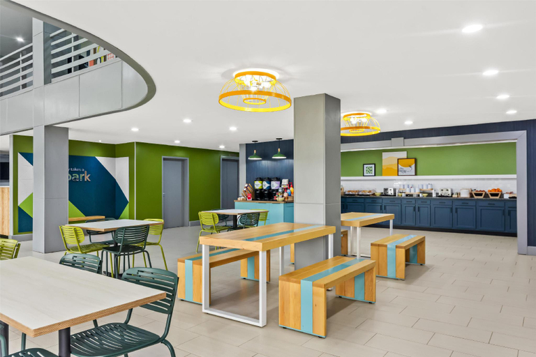 Food & Drinks 5, Spark by Hilton Lexington Hamburg, Fayette