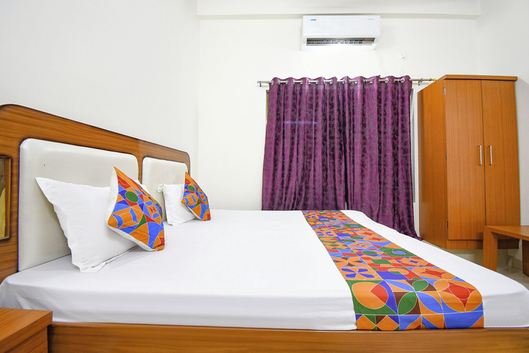 Bedroom 2, Fabhotel Jayaditya Palace, Faizabad
