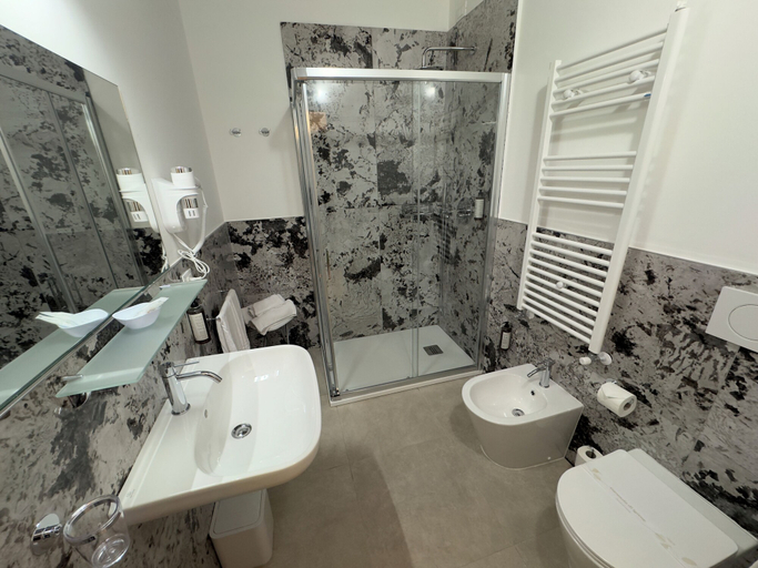 Bathroom 5, Residenza Briati, Venezia