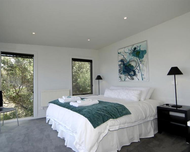 Bedroom 2, Points South By The Sea, Colac-Otway - South