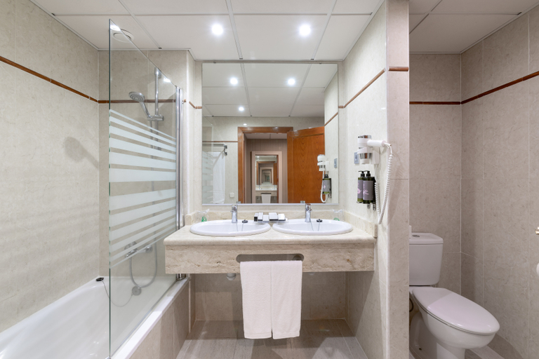 Bathroom 5, Hotel Best Semiramis, Santa Cruz de Tenerife