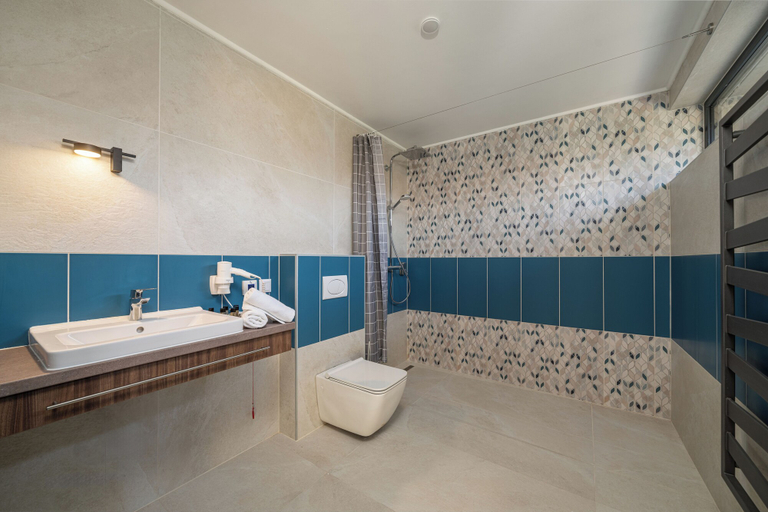 Bathroom, Balaton Flow Residences, Marcali