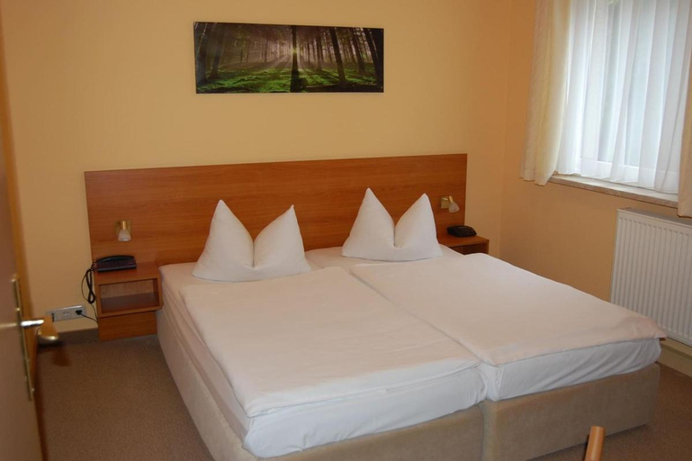 Bedroom 2, Hotel Balneolum Superior, Harz
