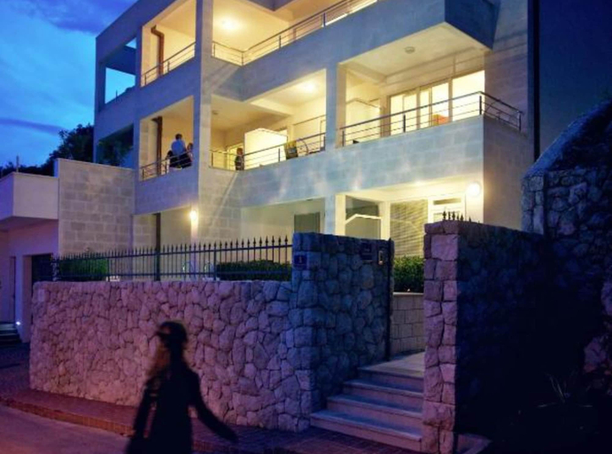 Others 5, Villa by the Sea, Dubrovnik
