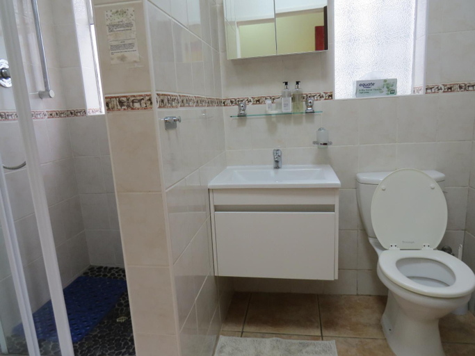 Bathroom 4, Easy Five, City of Cape Town