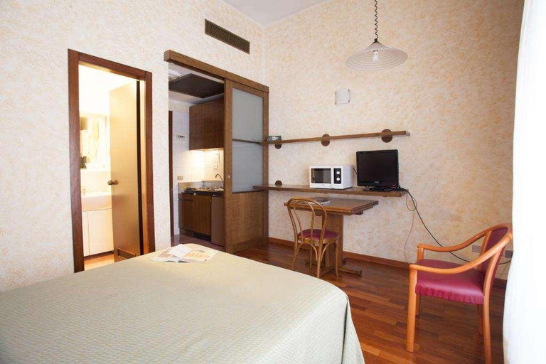 Bedroom 3, Residence Desenzano, Milano