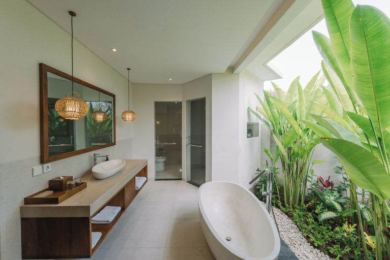 Bathroom 9