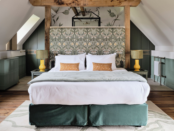 Bedroom 3, Château Neercanne, Limburg
