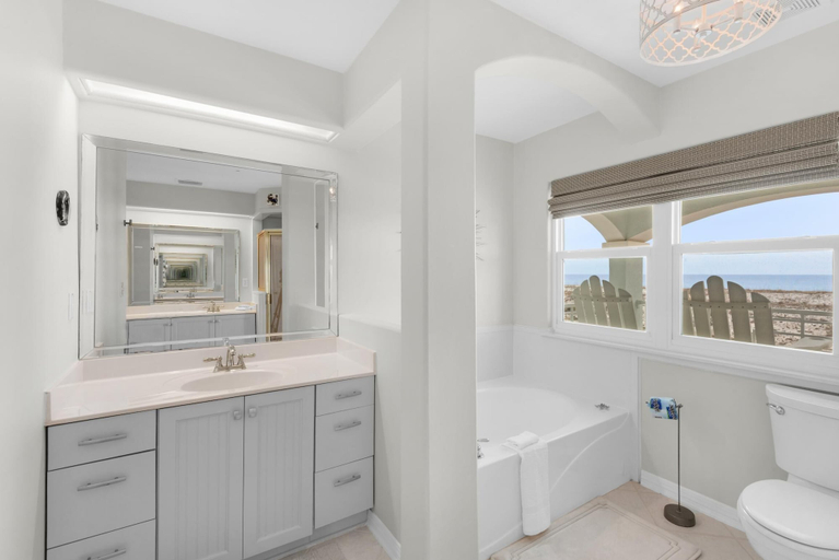 Bathroom 3, Sea Forever, Escambia