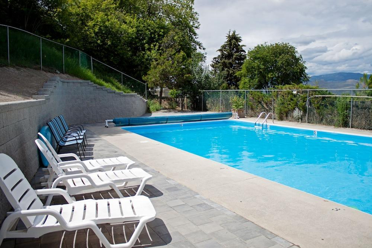Sport & Beauty, Grandview Motel, Thompson-Nicola
