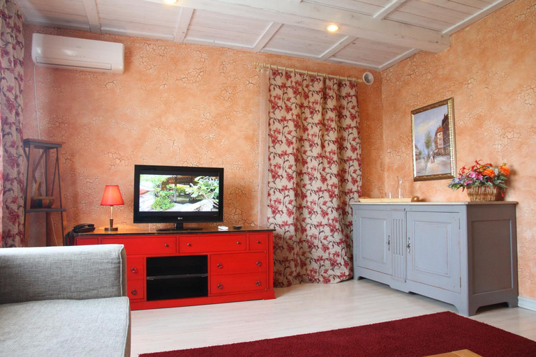 Others 4, La Mezon Hotel, Omskiy rayon
