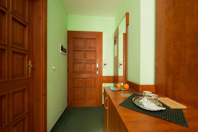 Bedroom, Hotel Polovnik, Liptovský Mikuláš