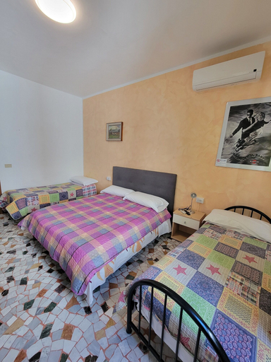 Bedroom 2, Caponi Bros, Venezia