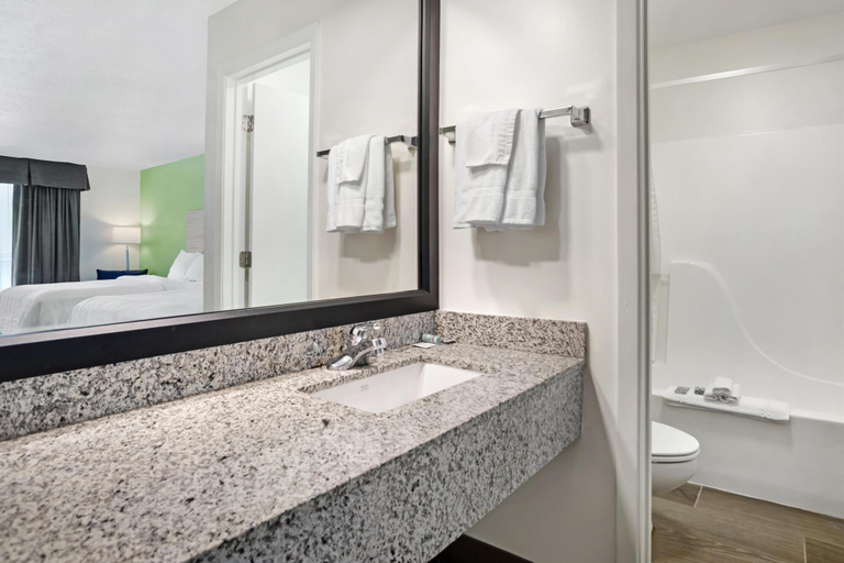 Bathroom 3, Best Western Navarre Waterfront, Santa Rosa