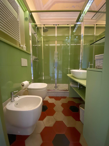 Bathroom 5, A path of relaxation and history between vineyards and olive trees - 6 pax, Florence