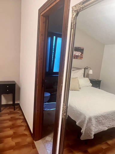 Bedroom 2, B&B Villa Reginella, Napoli