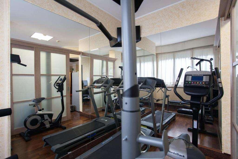 Others 5, Residence Desenzano, Milano