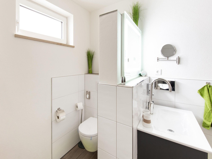 Bathroom 3, Romantische Auszeit im Altmuhltal, Eichstätt