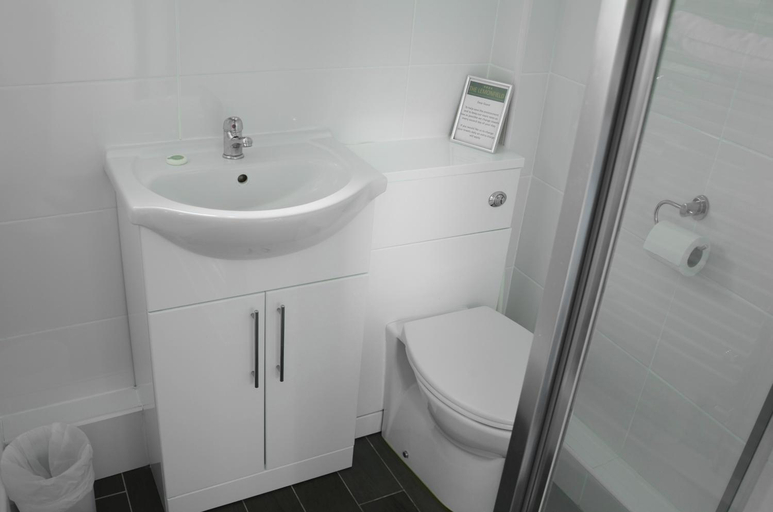 Bathroom 3, The Lemonfield Hotel, South Tyneside