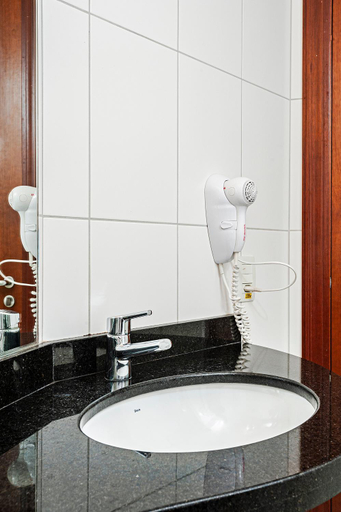 Bathroom 4, Firenze Business Hotel, Palhoça