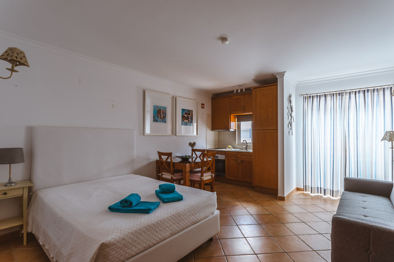Room 5, Quinta Velha Sea Private Garage Viewflat113, Alcoutim