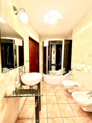 Bathroom 4, Cumulus Hotel, Będzin