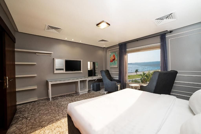 Bedroom 2, Golden Garden Al Corniche Hotel, Dammam