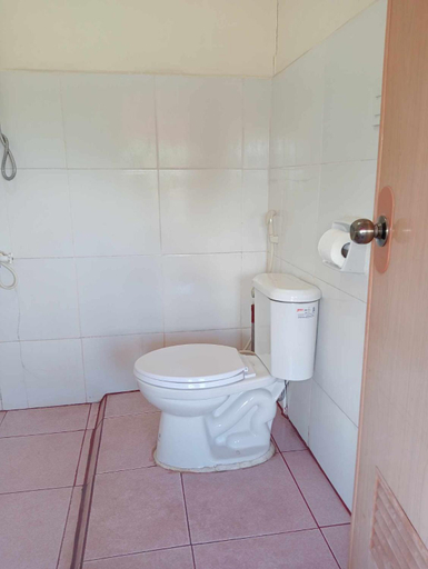 Bathroom 2, A's Guest House, Lapu-Lapu City
