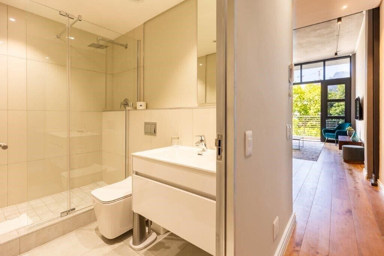 Bathroom 4, Docklands Deluxe Apartments by ITC Hospitality, City of Cape Town