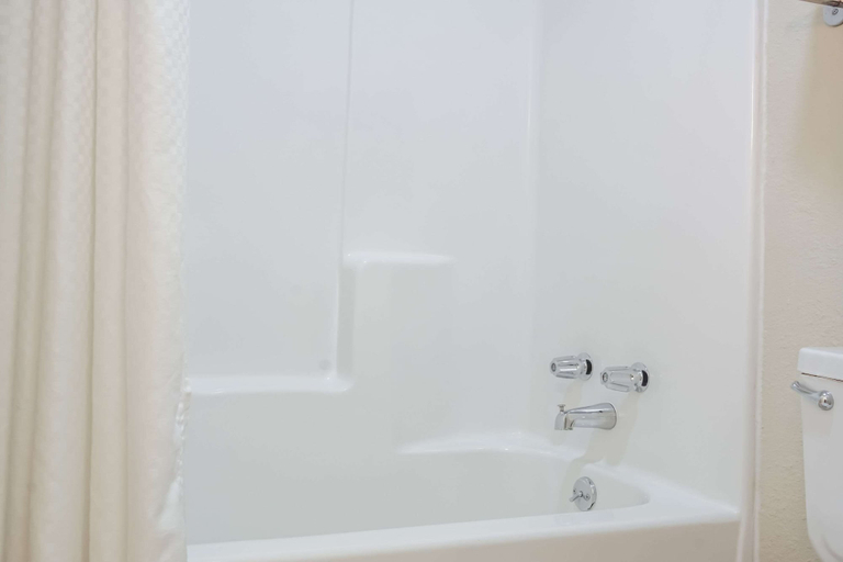 Bathroom 4, Days Inn by Wyndham Bastrop, Bastrop
