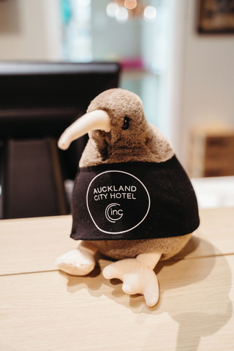 Others 4, Auckland Boutique Capsule, Waitakere