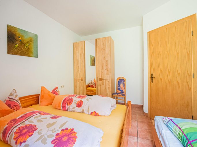 Bedroom 2, Apartment in Mayrhofen with balcony, Schwaz