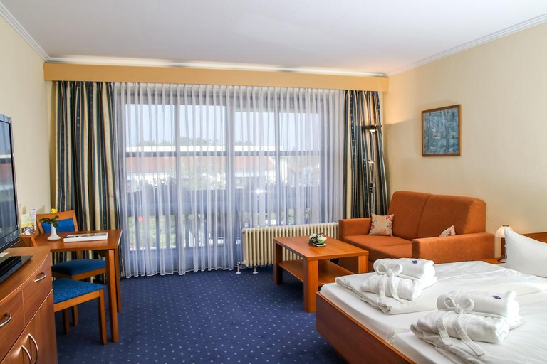 Bedroom 2, Hotel Centurio, Kelheim