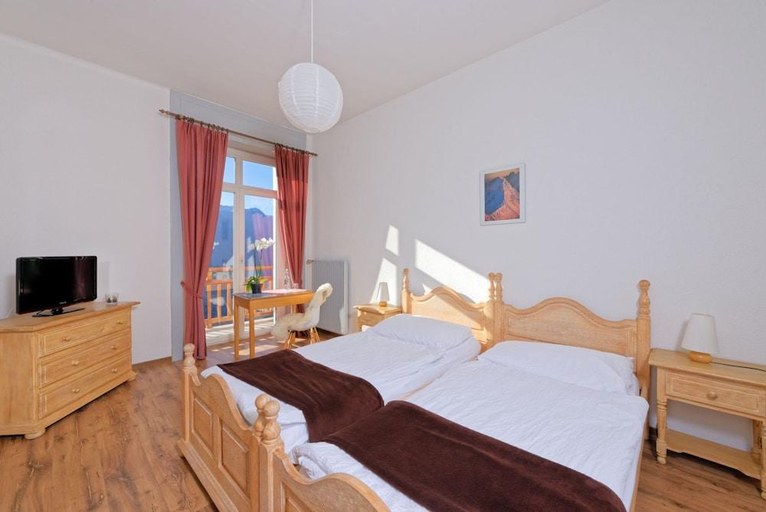 Bedroom 2, Hotel Splendide, Entremont