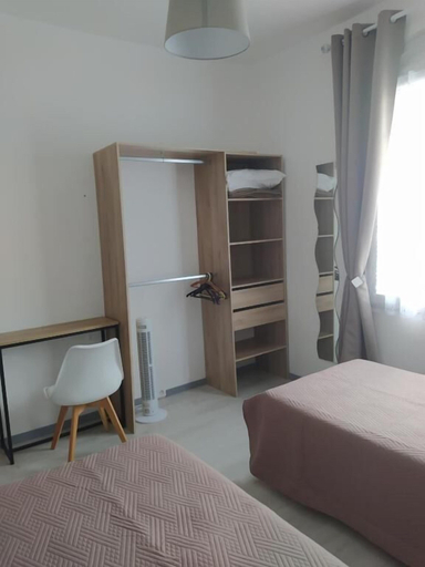 Bedroom 3, Comme à la maison, Aude