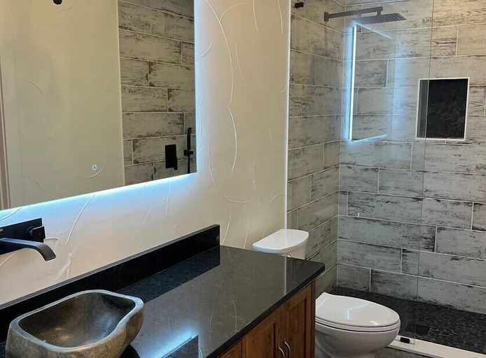 Bathroom 3, Bell Mare Hotel, Stephens